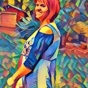 Meet your Posher, Debbie